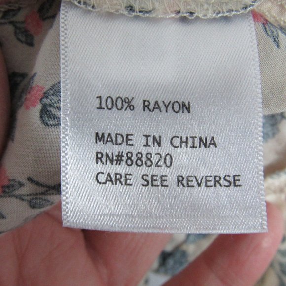 Soft Floral print V-neck Peasant Blouse - Picture 6 of 7